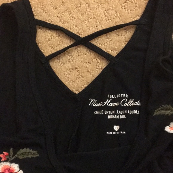 Hollister soft tank top - Picture 2 of 4